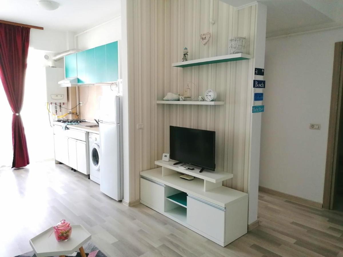 Blue Sky Summerland Apartman Mamaia Kültér fotó